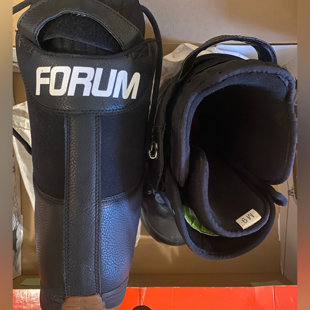 Forum Black Snowboard Boots